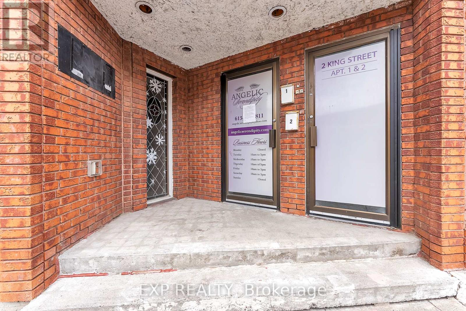 UNIT B - 2 KING STREET