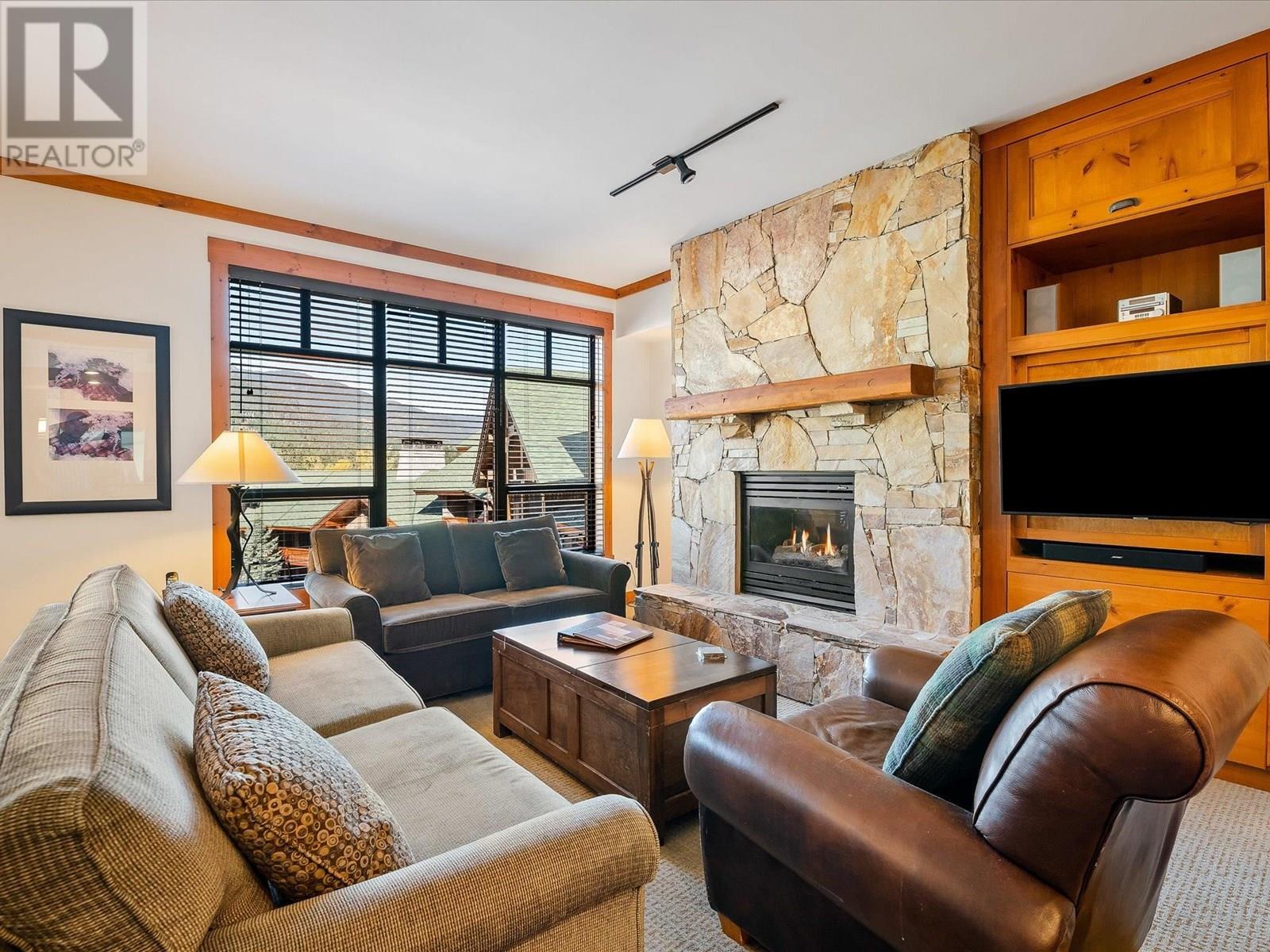 524 2202 GONDOLA WAY