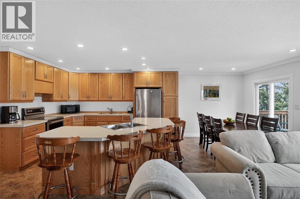 4084 Bluepoint DRIVE
