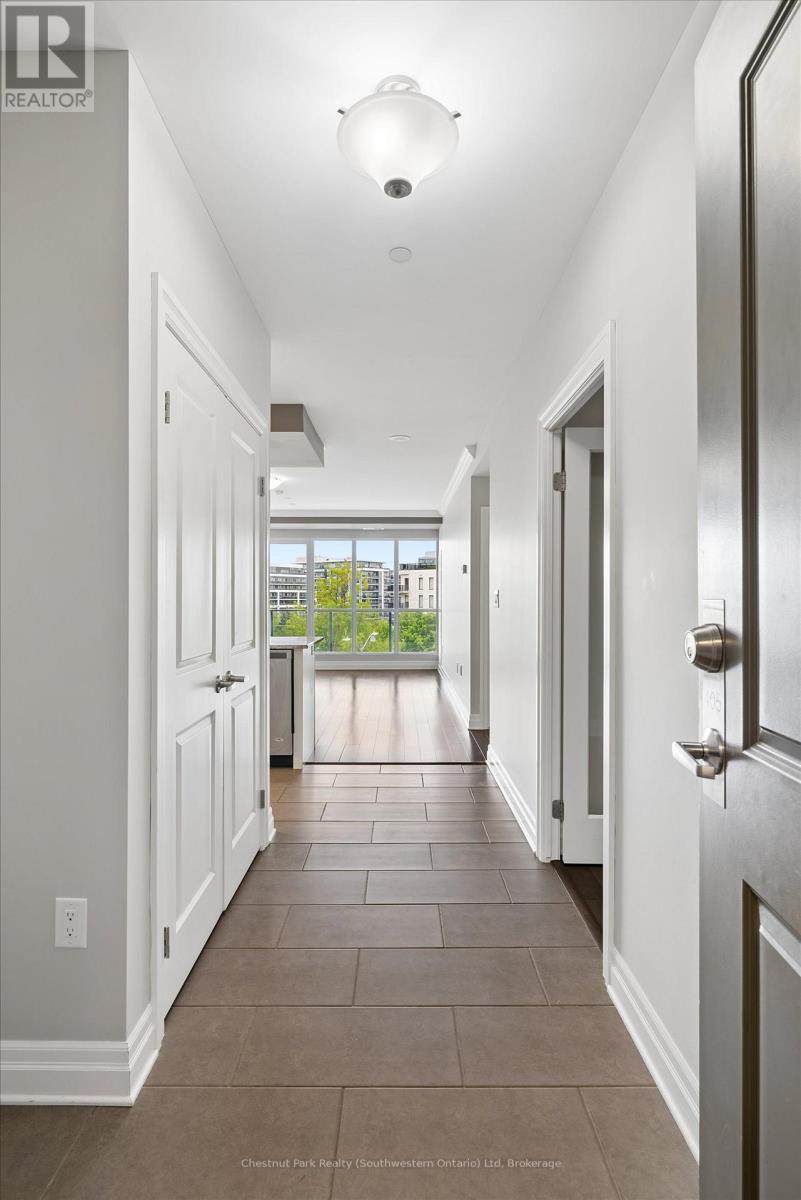 405 - 160 MACDONELL STREET