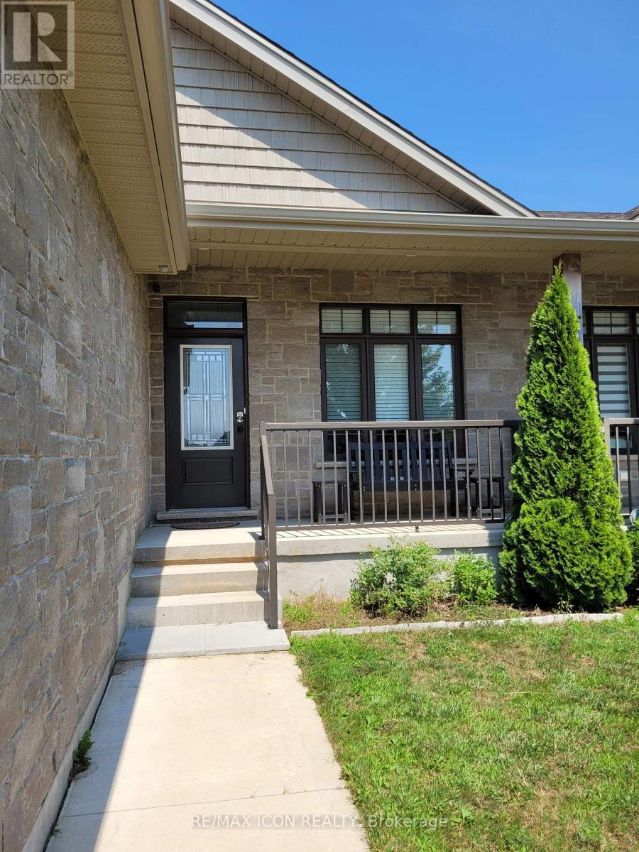 355 NORTHPORT DRIVE