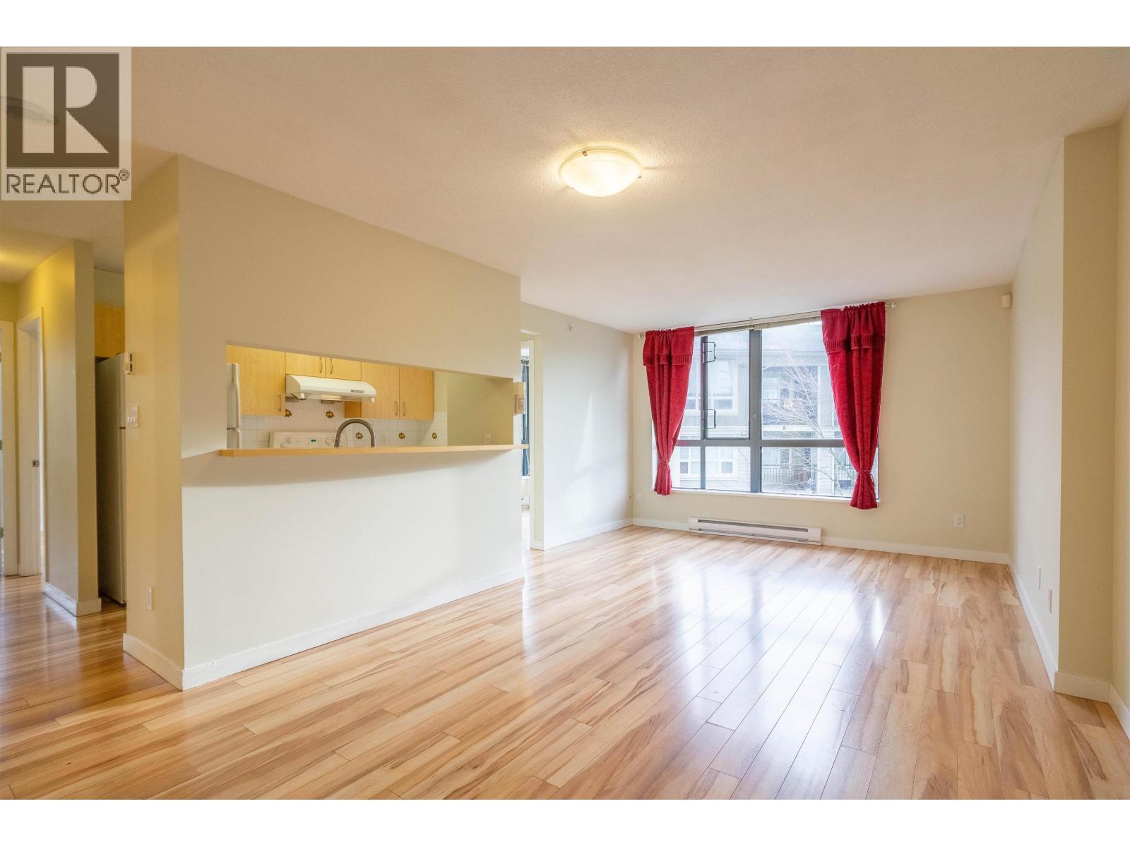 305 3588 CROWLEY DRIVE