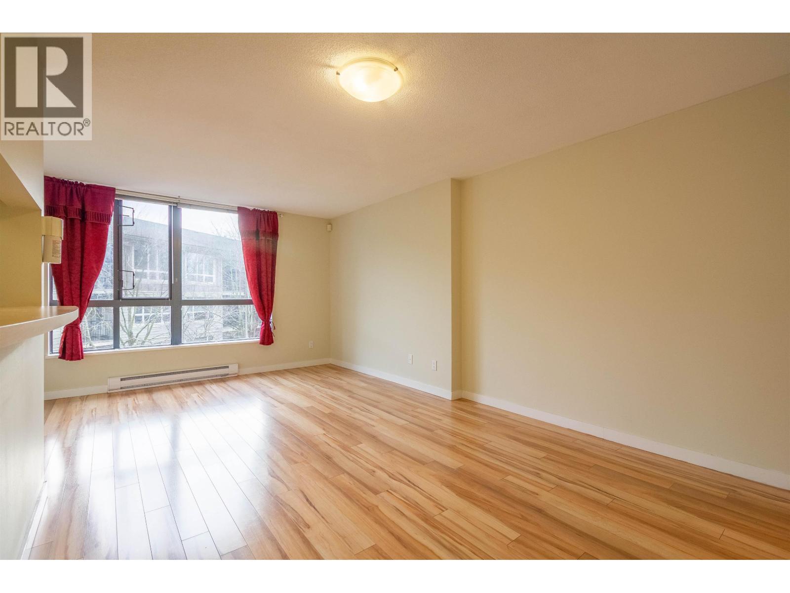 305 3588 CROWLEY DRIVE