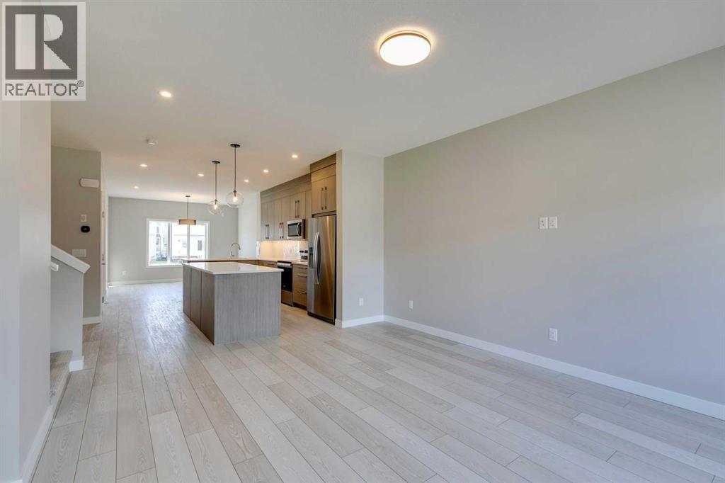 642 & 646 Rangeview Street SE