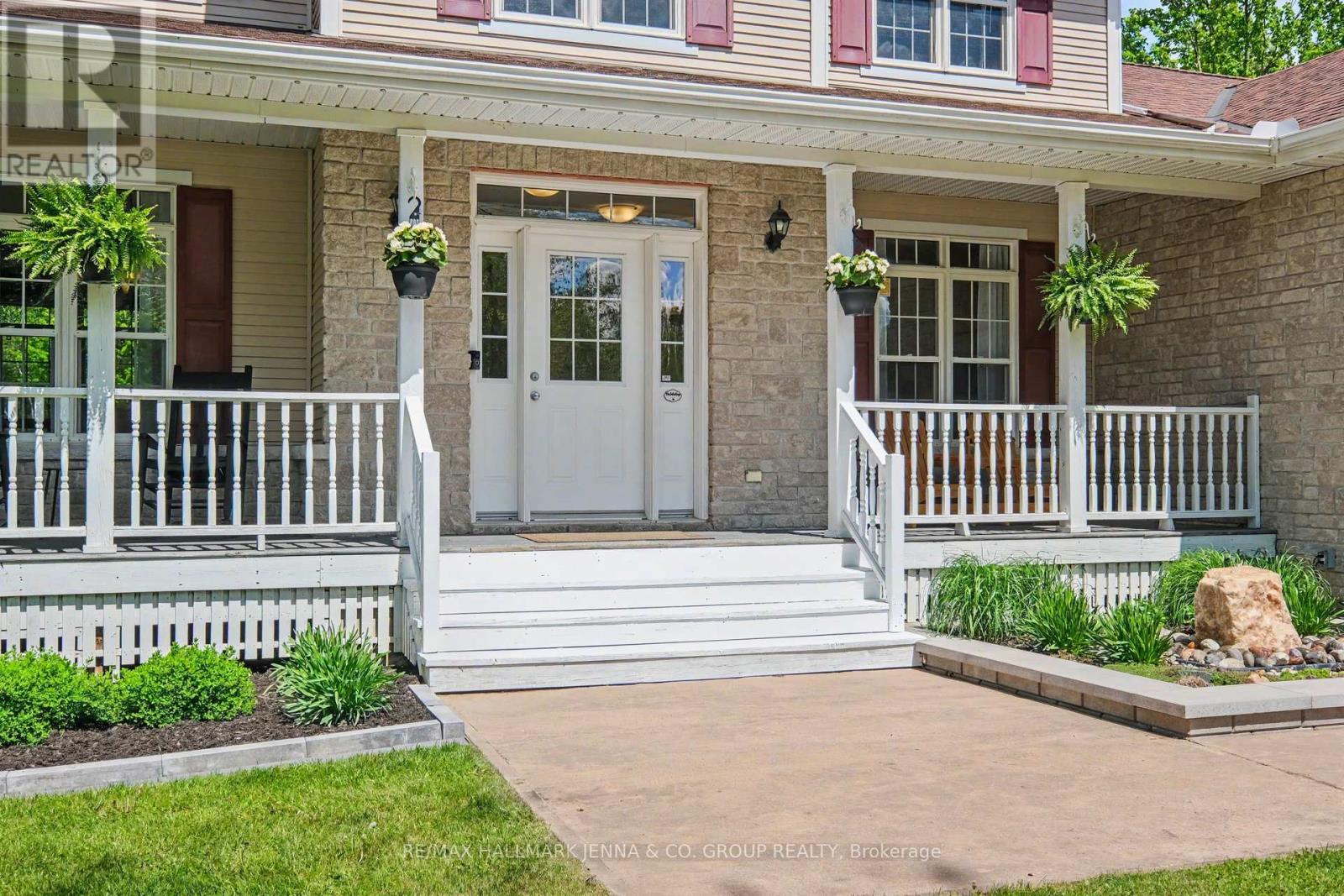 36 KIMBERLY AVENUE