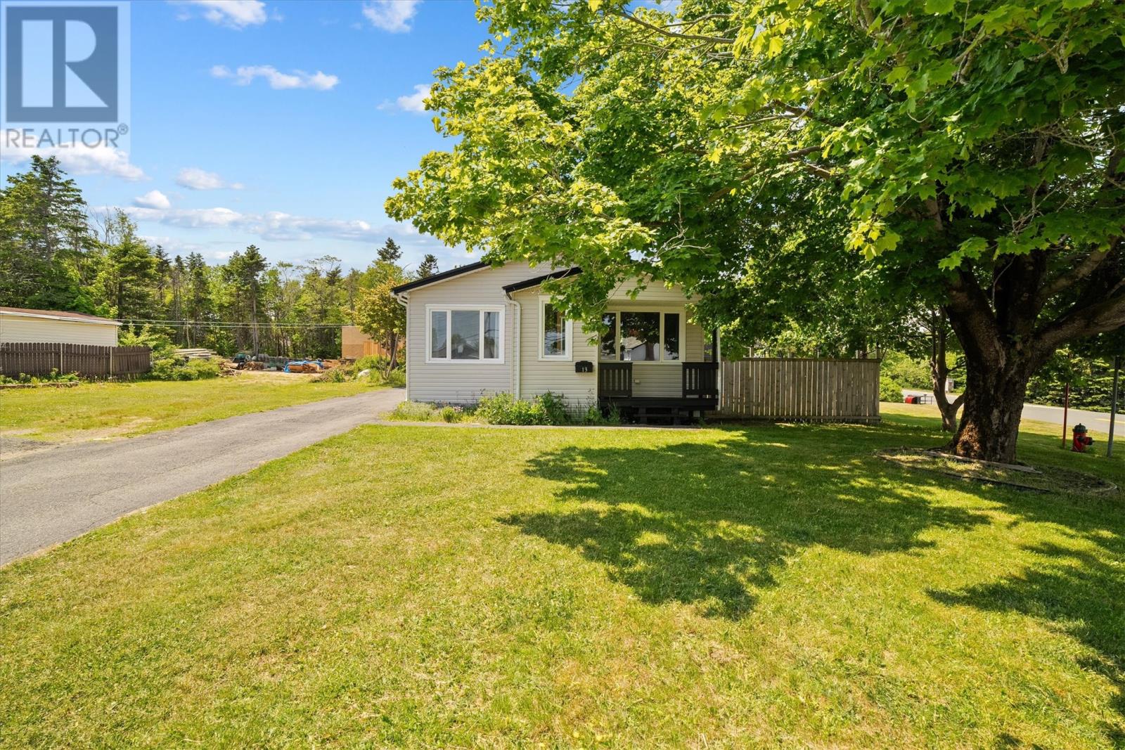 13 Forest Avenue