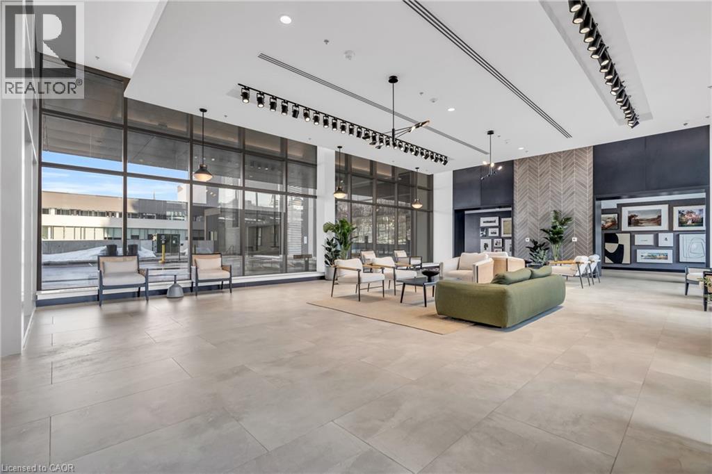 15 GLEBE Street Unit# PH2001