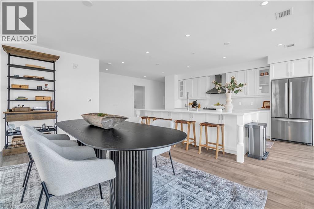 15 GLEBE Street Unit# PH2001