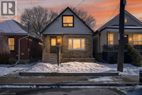 53 EAST 21ST Street Hamilton ON L8V2T3