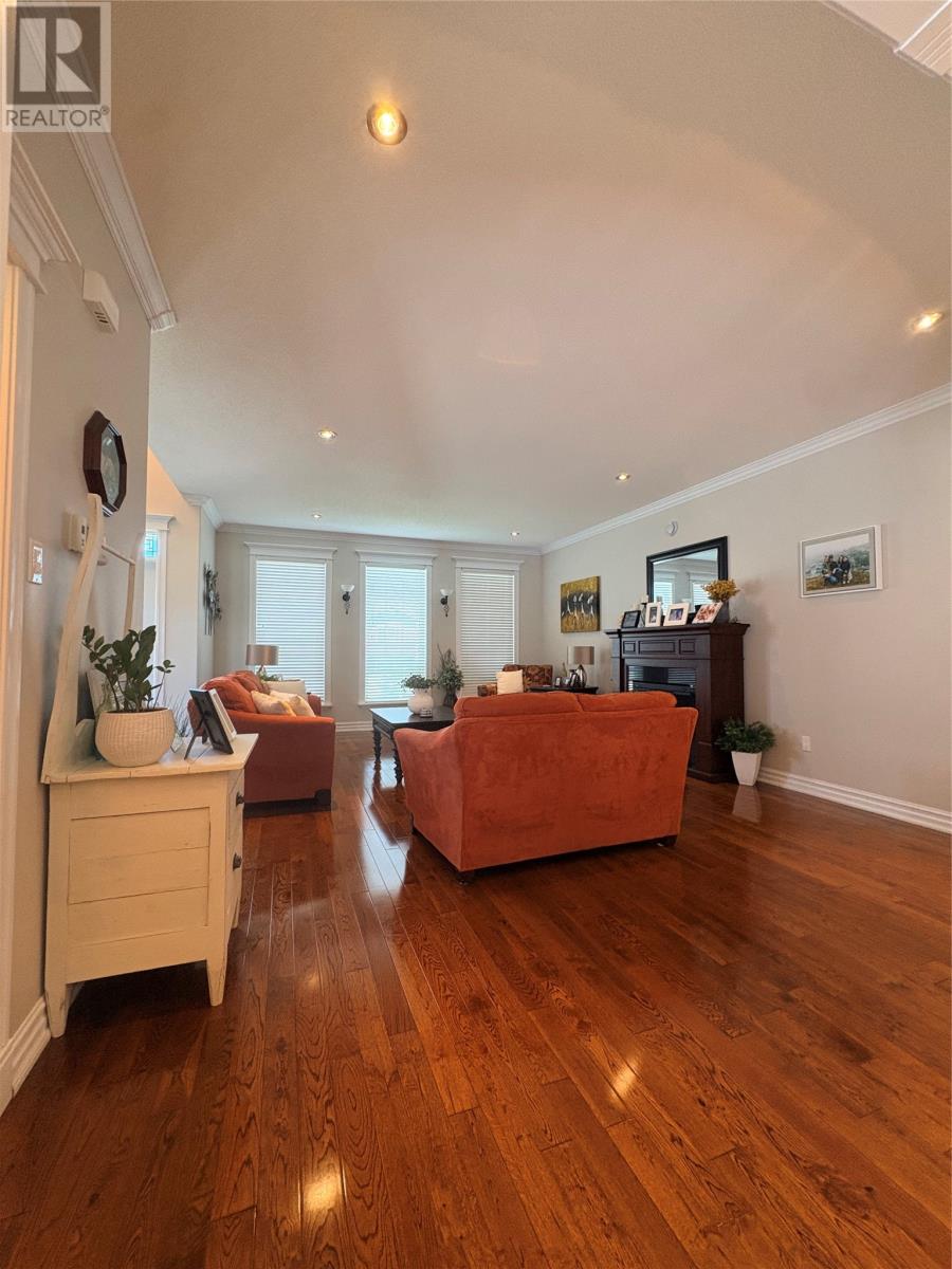 17 Evergreen Place