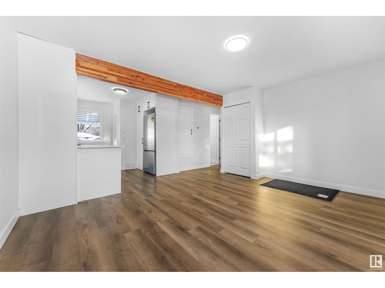 11906 50 ST NW