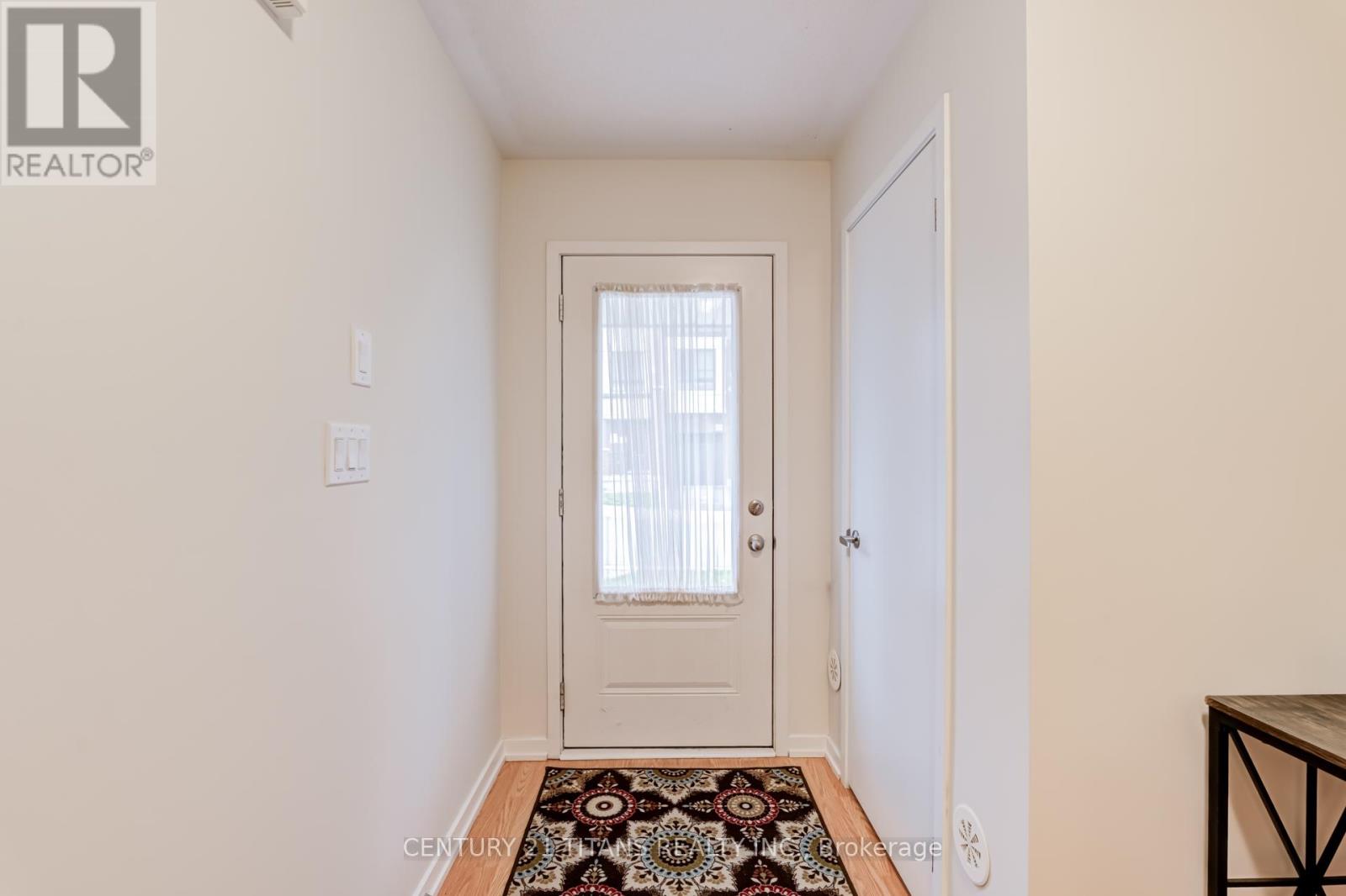 1320 BRADENTON PATH