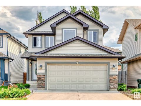 207 SUNCREST RD Sherwood Park AB T8H0B4