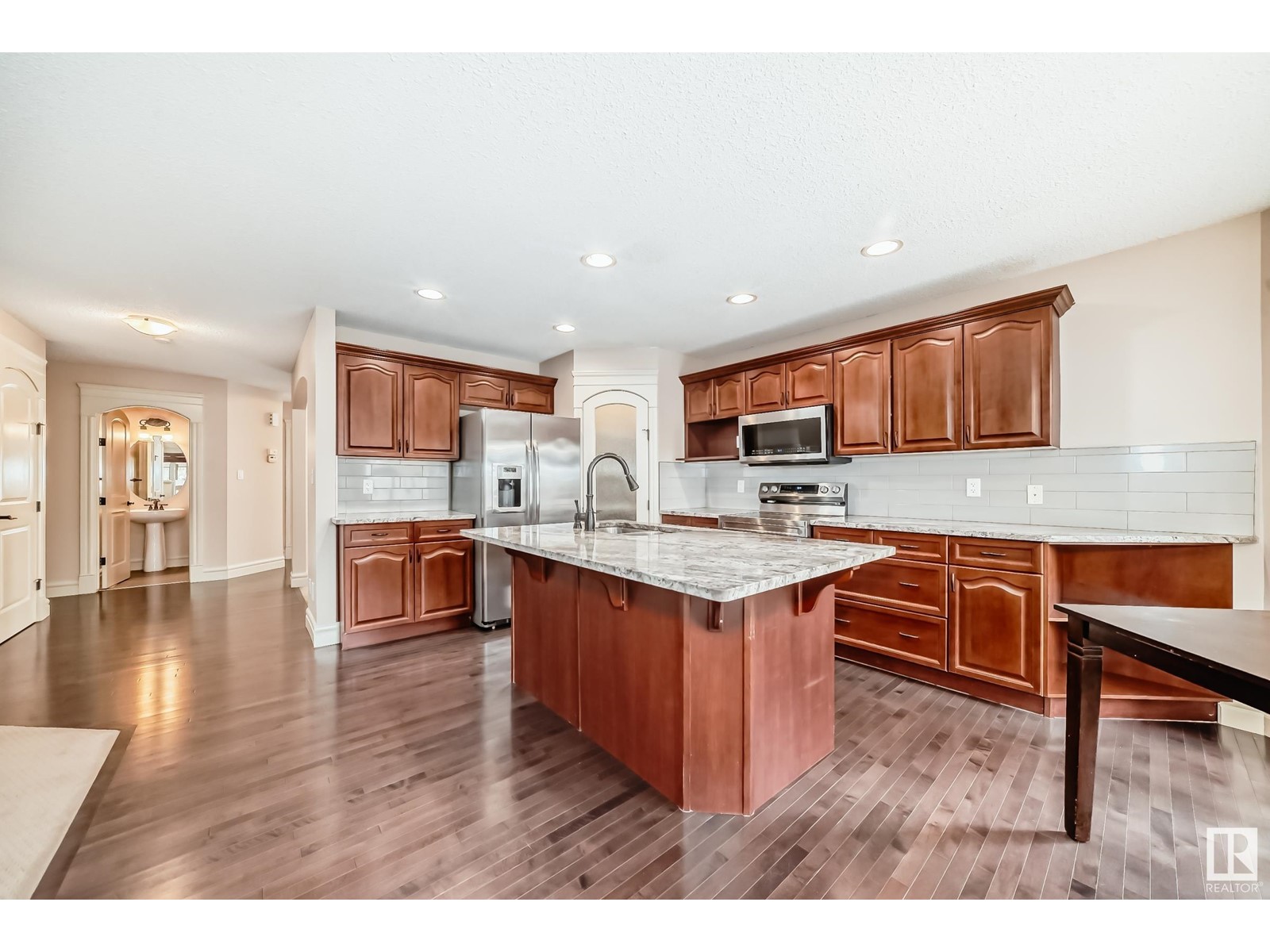 207 SUNCREST RD