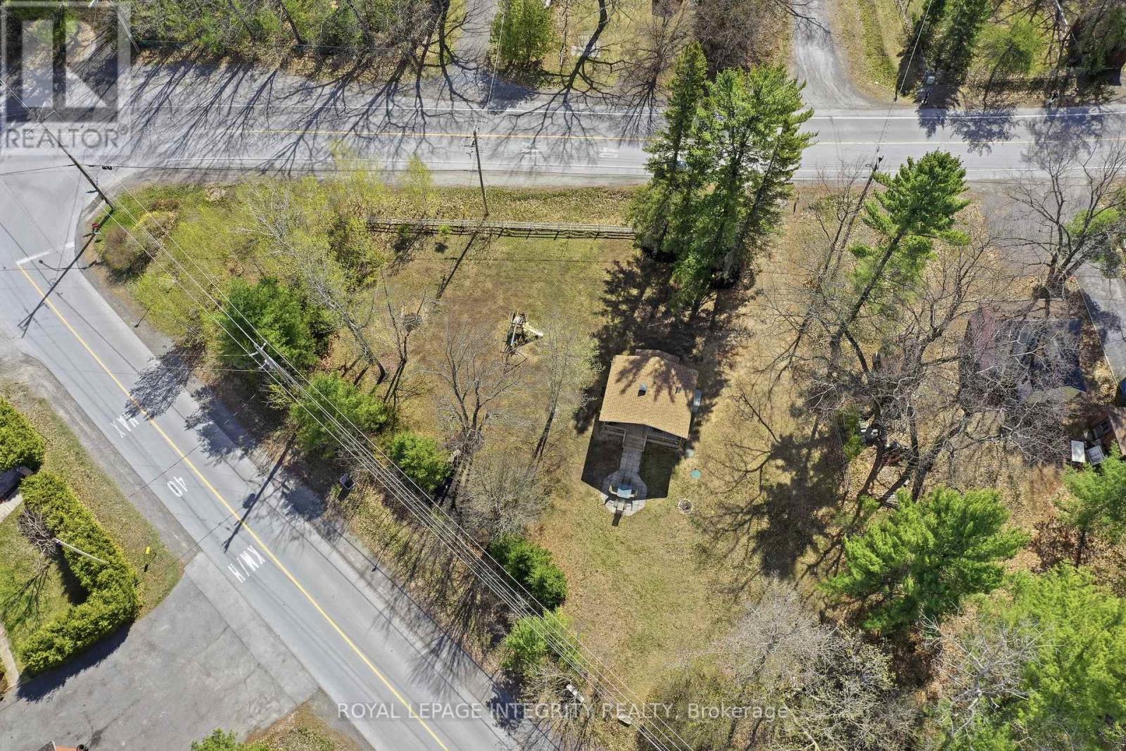 327 BAYVIEW DRIVE