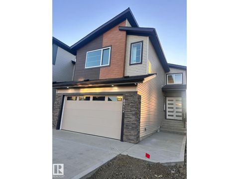 8912 MAYDAY WY SW Edmonton AB T6X3E6