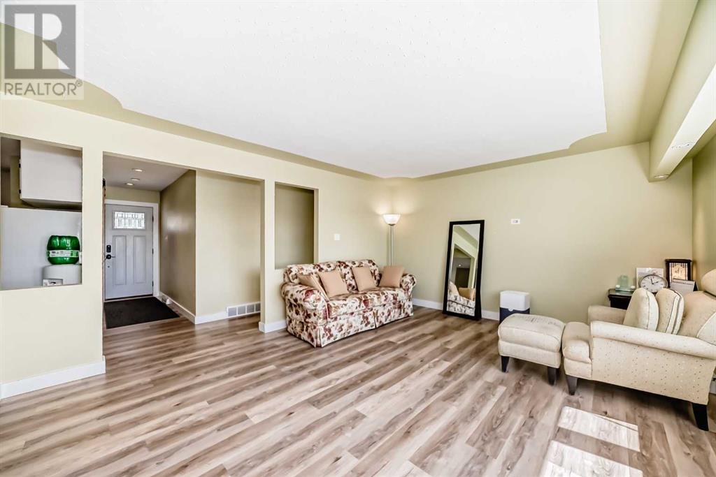 35 Collingwood Place NW