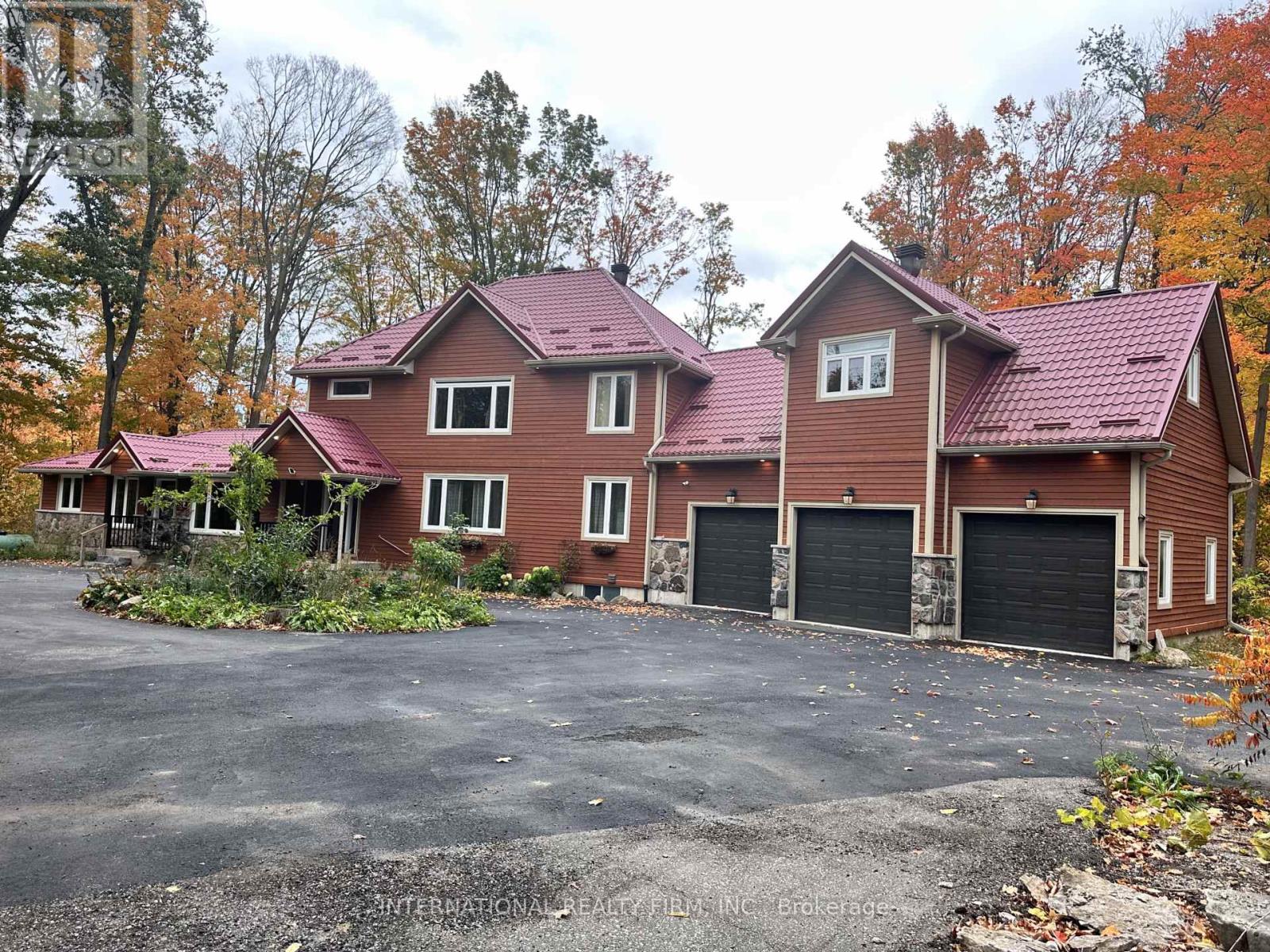 1075 BIG BAY POINT ROAD