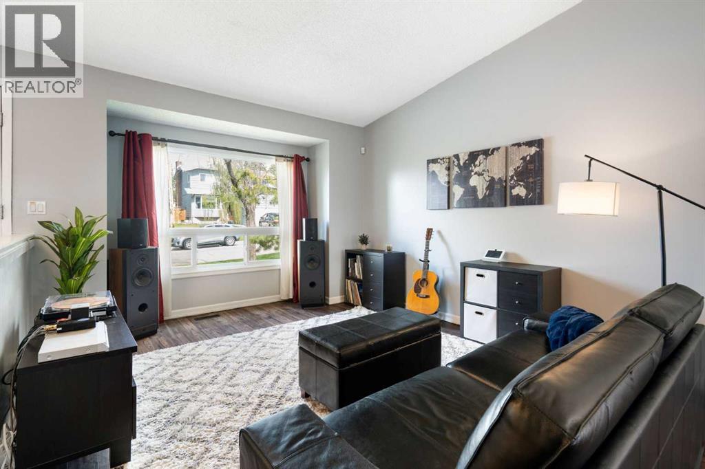8 Hawkwood Place NW