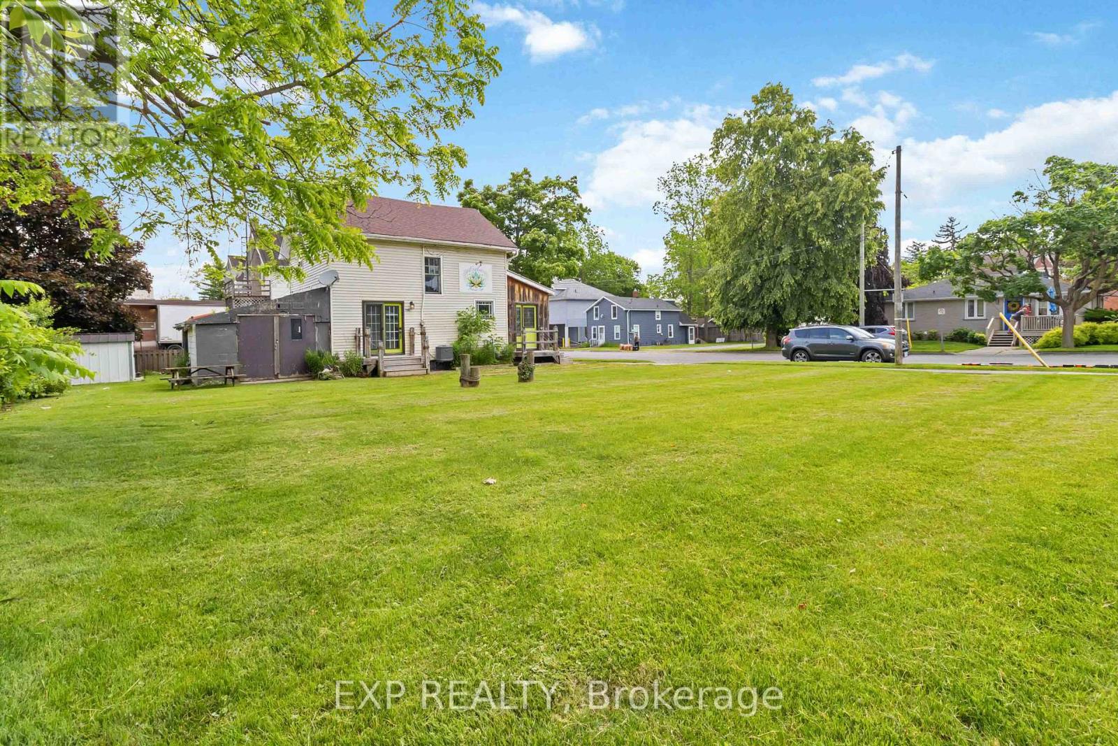 105 MARKET STREET E