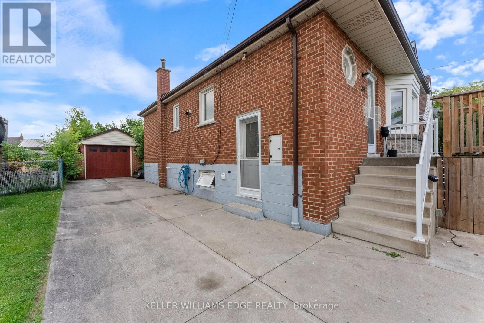 280 MONTROSE AVENUE