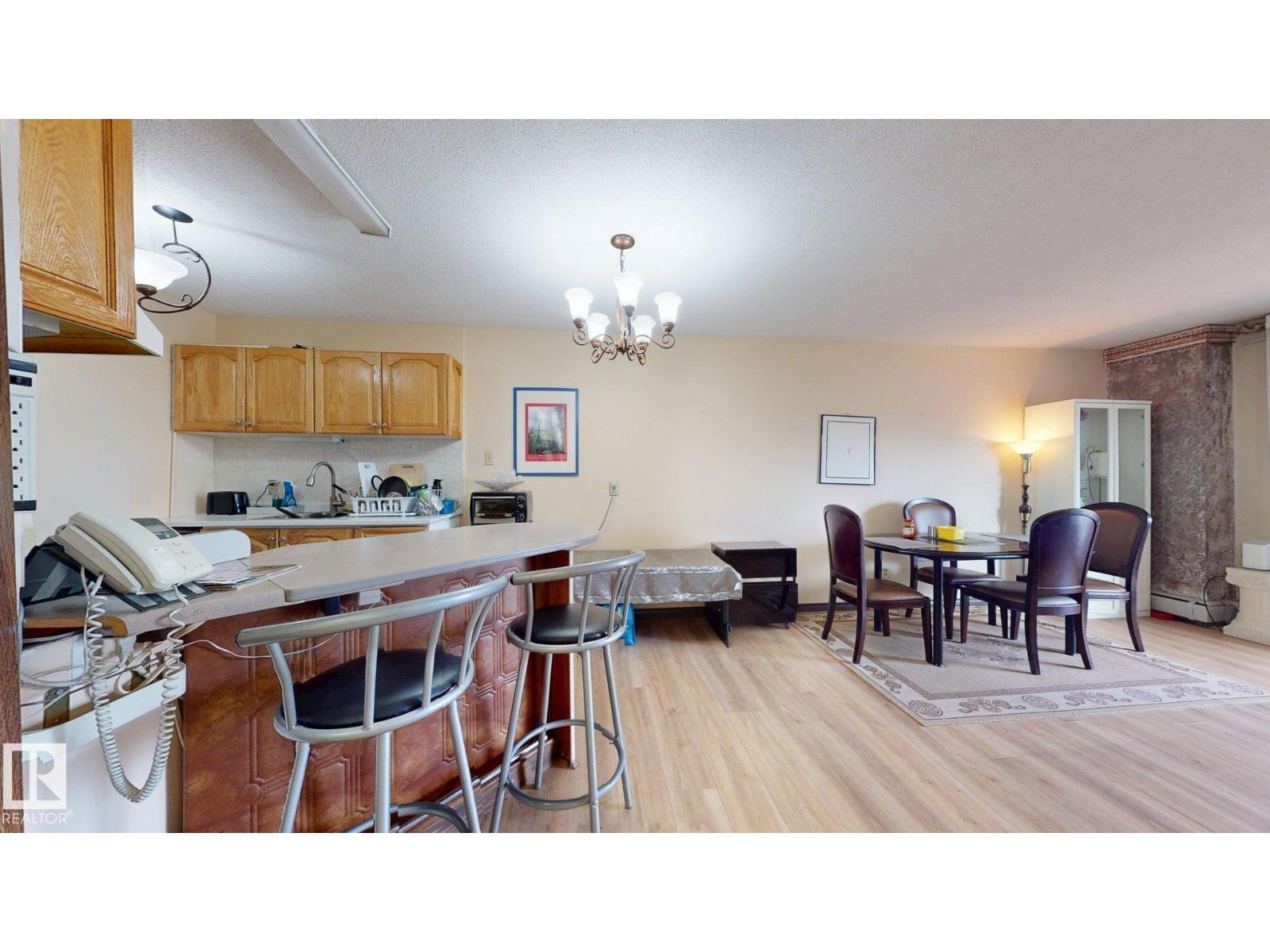 #203 9028 JASPER AV NW