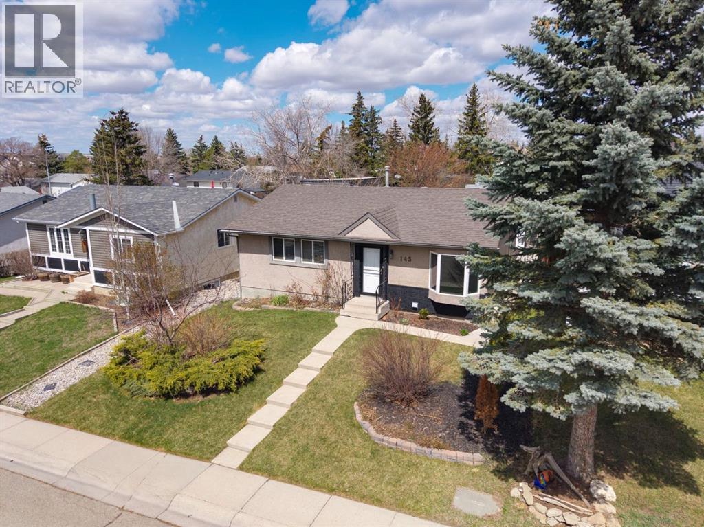 145 Alpine Crescent SE