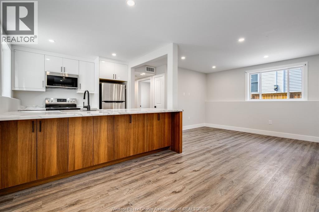 36 Victoria AVENUE South