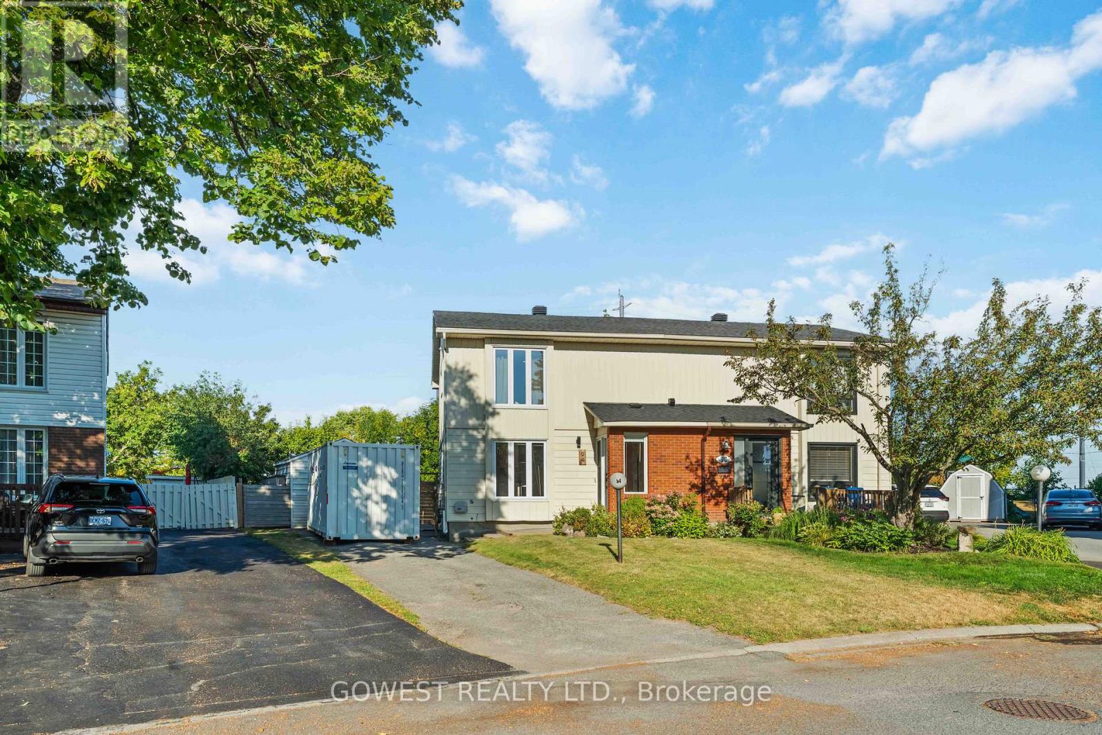 94 FIELDGATE DRIVE