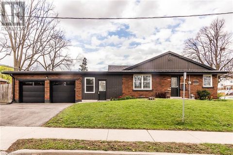 44 CHRISTOPHER Drive Cambridge ON N1R4R4