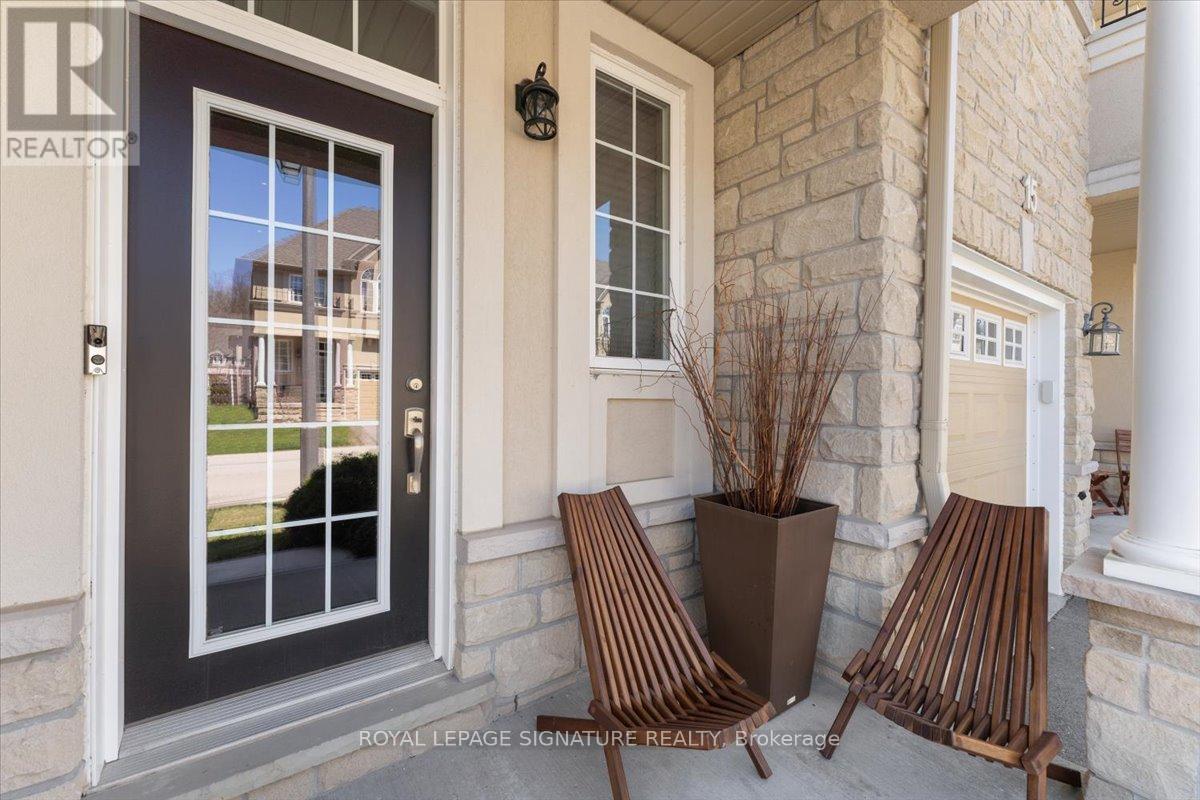 9 FOREST VALLEY CRESCENT