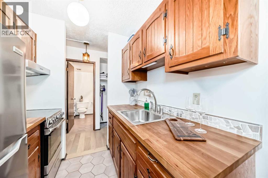 305, 635 57 Avenue SW