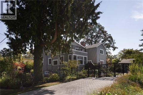 2655 Shady Lane Oak Bay BC V8R6T6