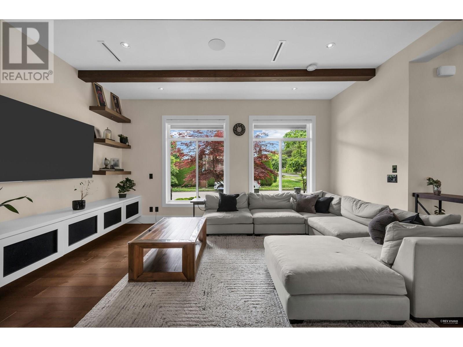 929 FOURTH STREET