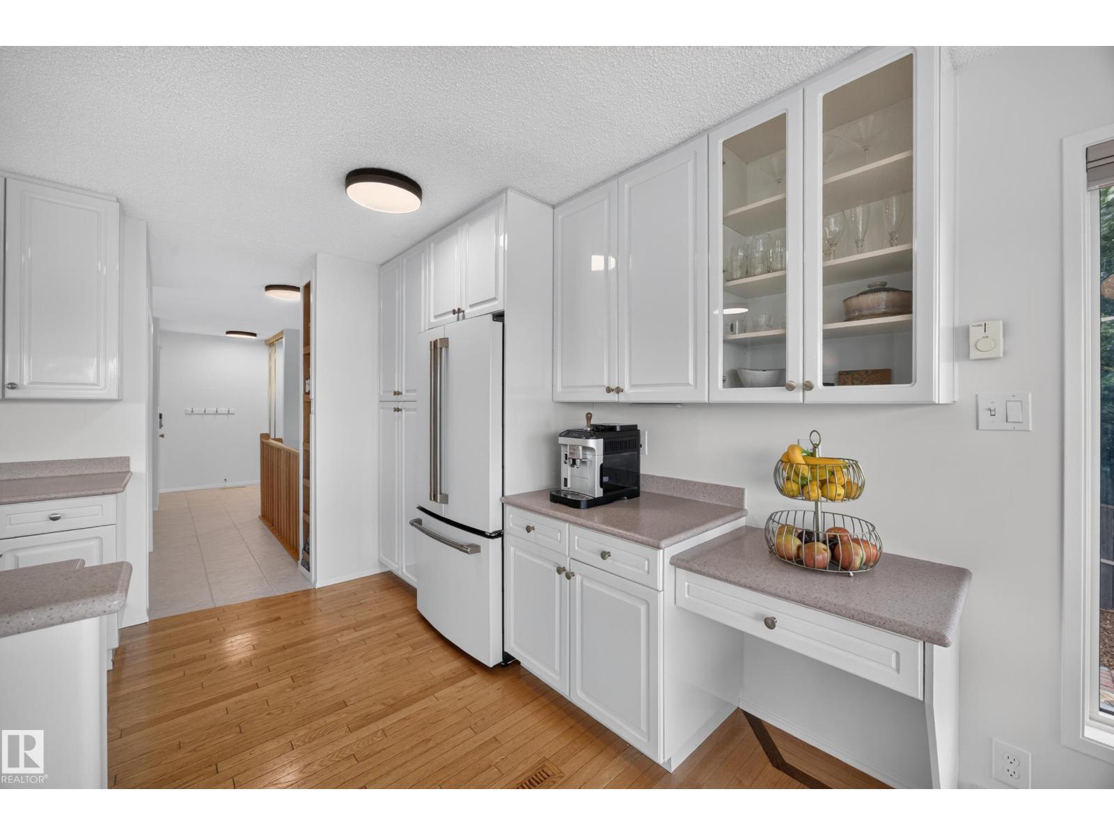 3411 103 AV NW
