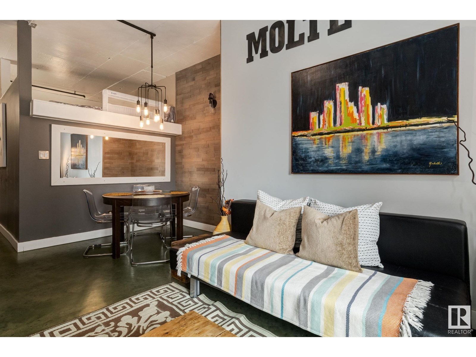 #510 10024 JASPER AV NW