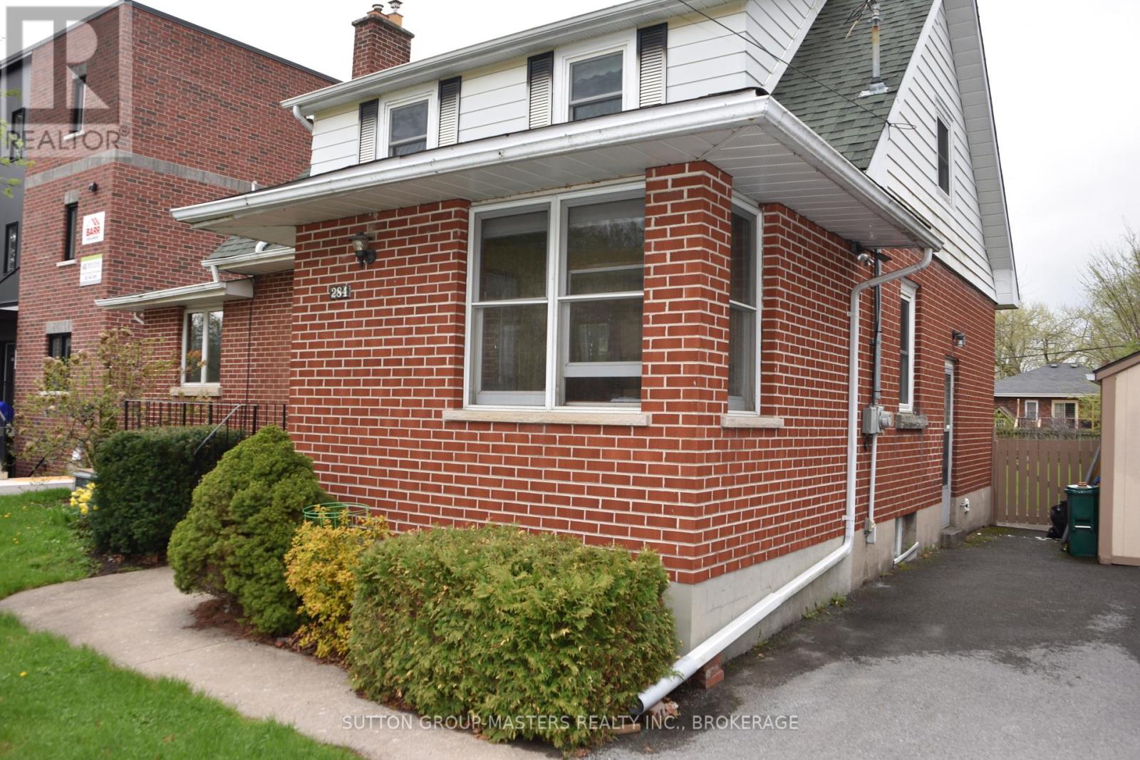 284 HELEN STREET