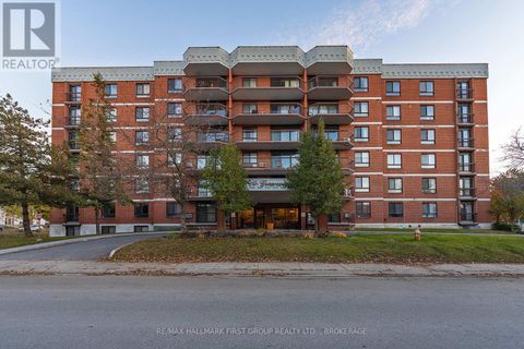 A4 - 14 GREENVIEW DRIVE Kingston (Central City West) ON K7M7T5