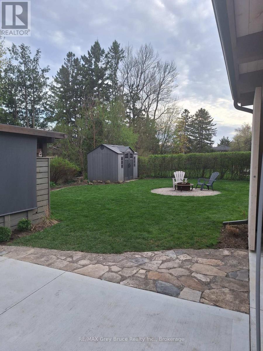 74 INWOOD CRESCENT