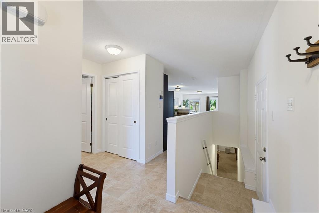 934 ZELLER Crescent