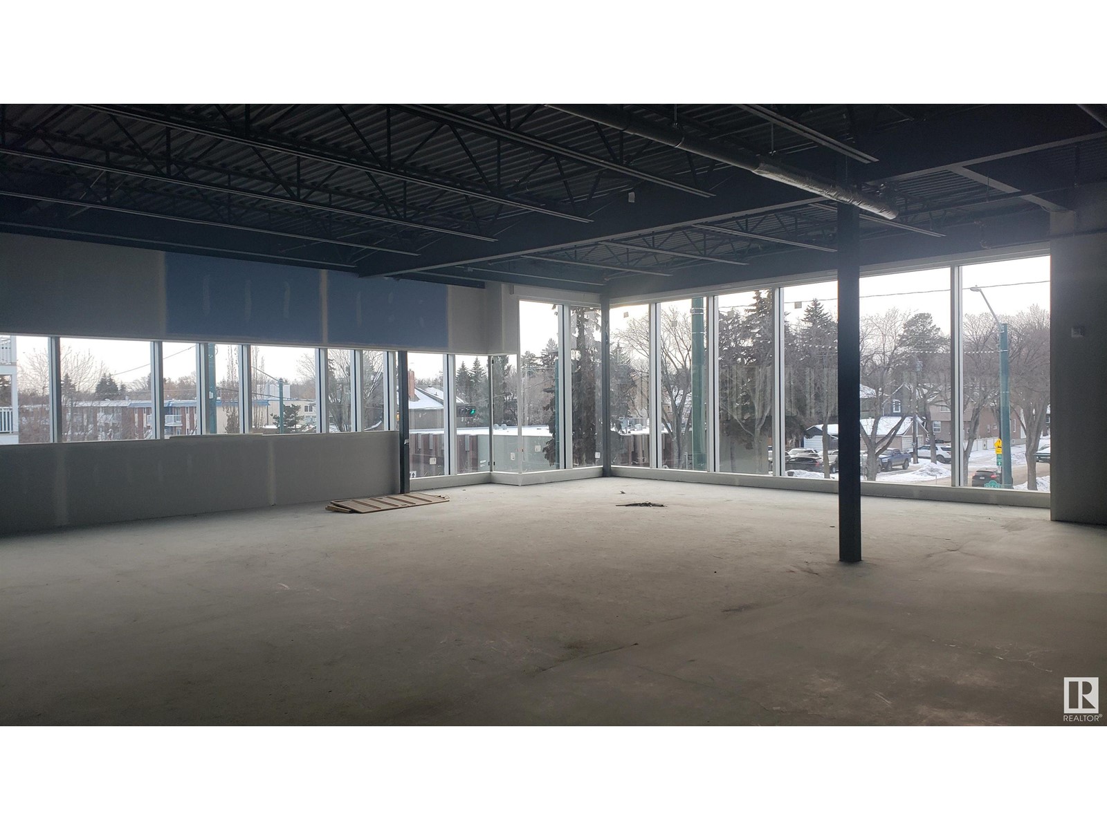 12318 109A AV NW NW