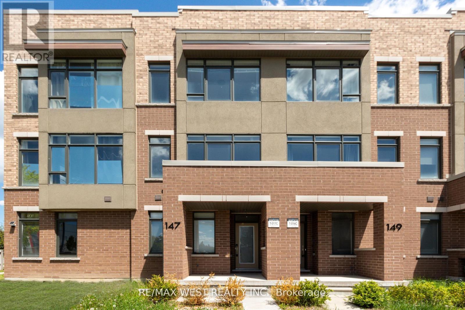 147 SALTERTON CIRCLE
