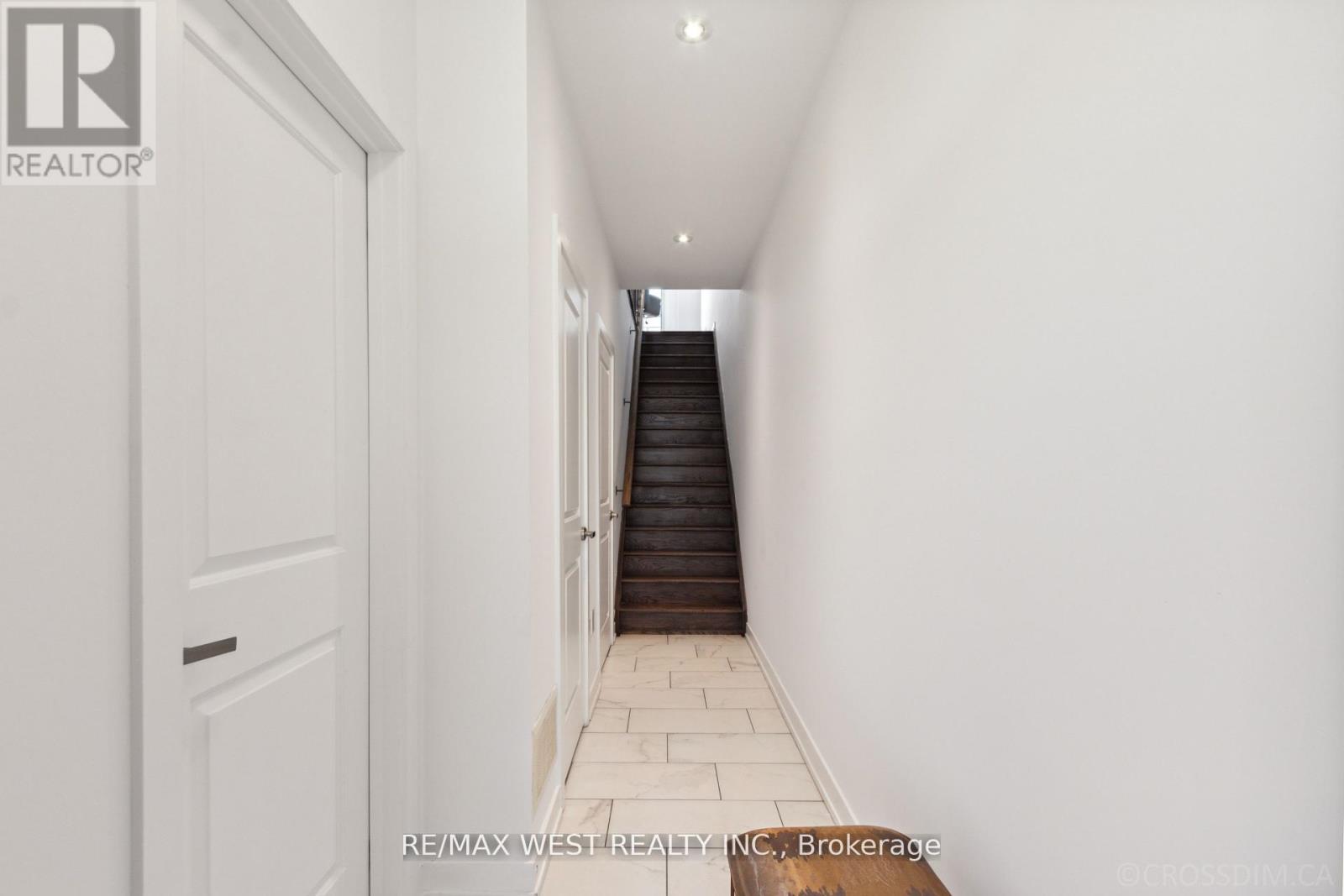 147 SALTERTON CIRCLE