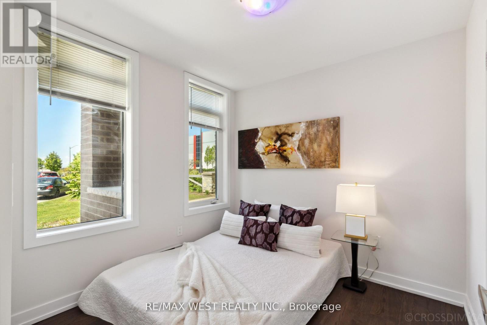 147 SALTERTON CIRCLE