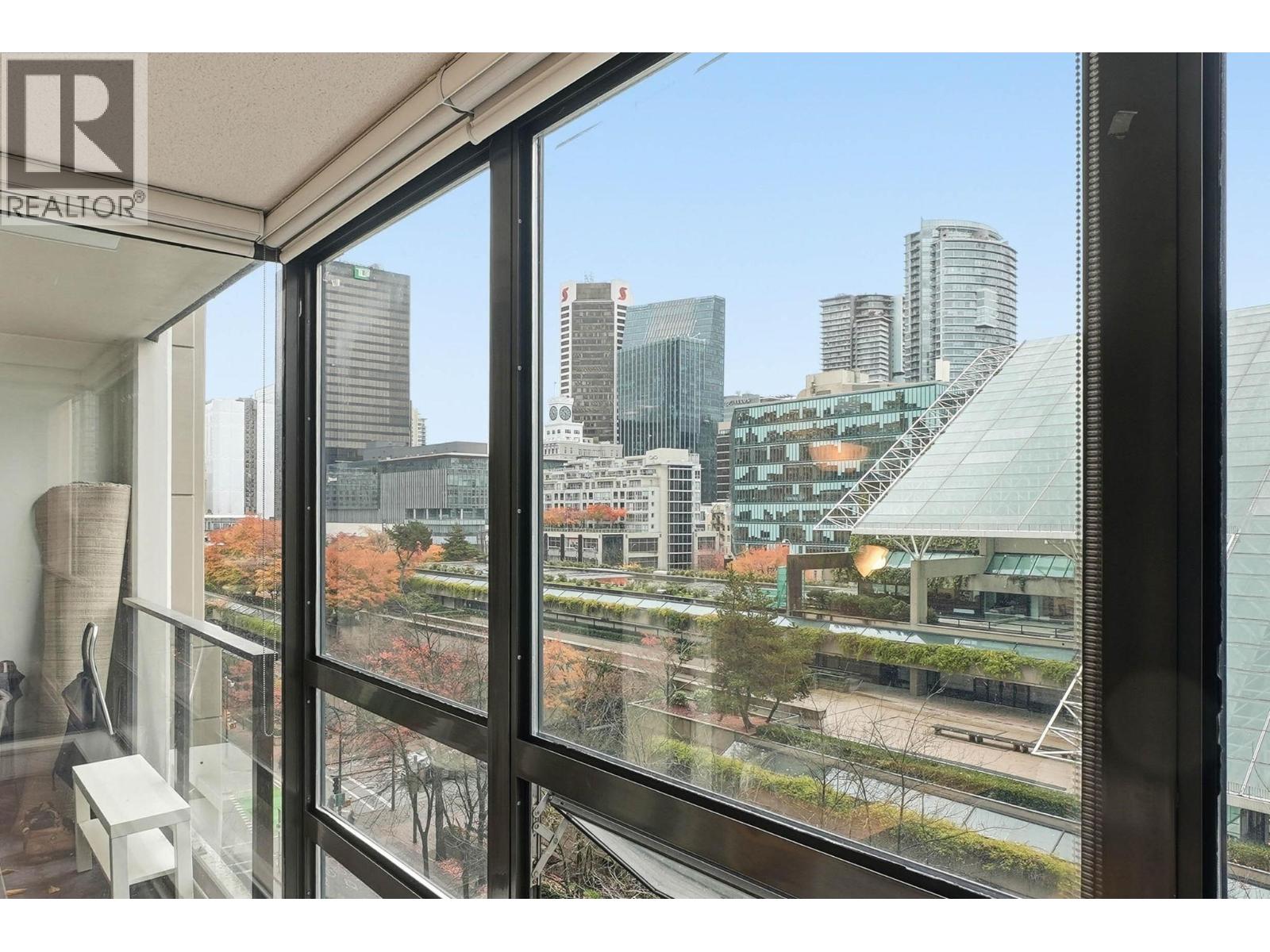 602 933 HORNBY STREET