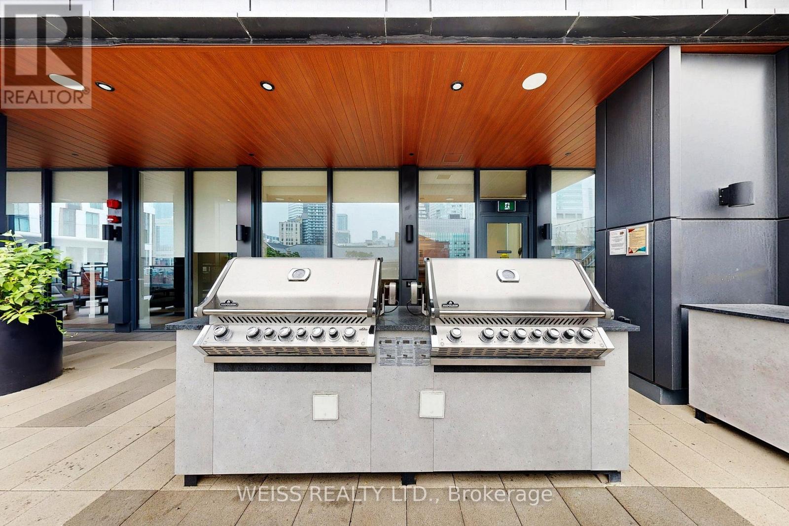 610 - 82 DALHOUSIE STREET