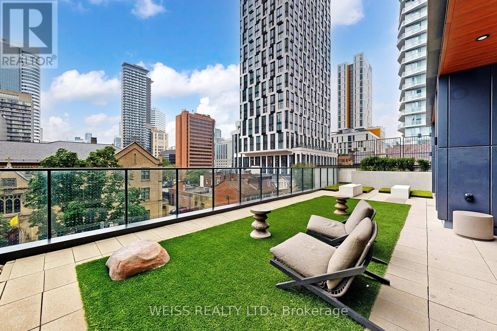 610 - 82 DALHOUSIE STREET