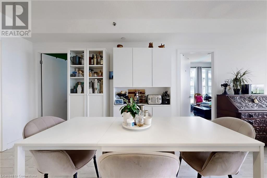 3210 DAKOTA COMMON Common Unit# A814
