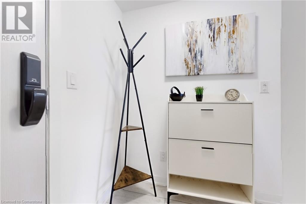 3210 DAKOTA COMMON Common Unit# A814