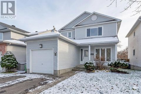 22 VESTA STREET Ottawa ON K2J3Y9